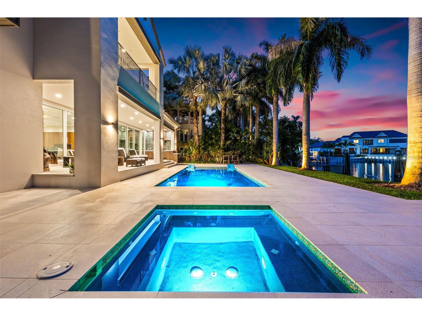851 Brightwaters Boulevard NE Saint Petersburg FL 33704 TB8475019 image57
