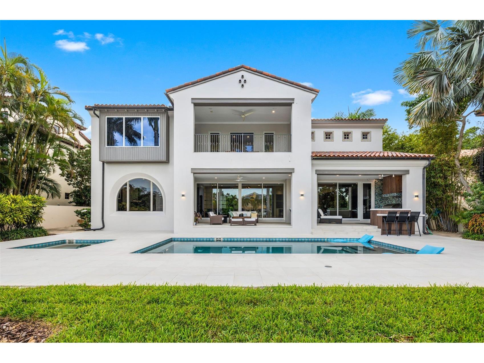 851 Brightwaters Boulevard NE Saint Petersburg FL 33704 TB8475019 image58