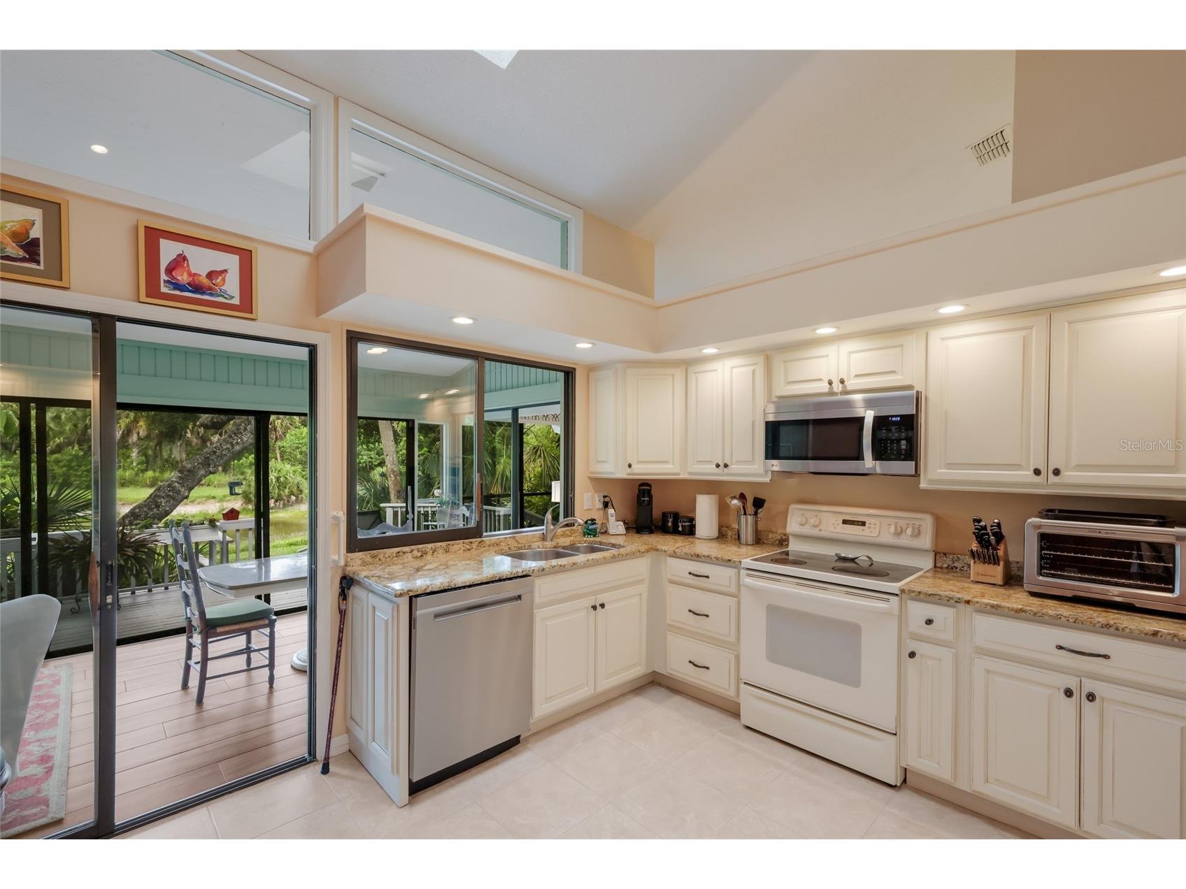 851 Faulkwood Court Sarasota FL 34232 A4695397 image9