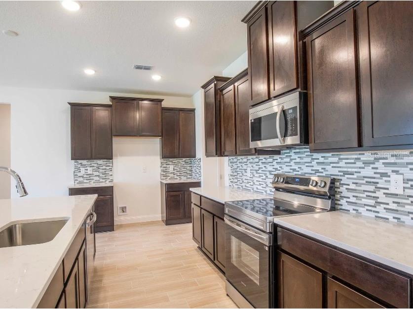 851 Hawthorne Berry Road Lakeland FL 33810 O6358318 image4