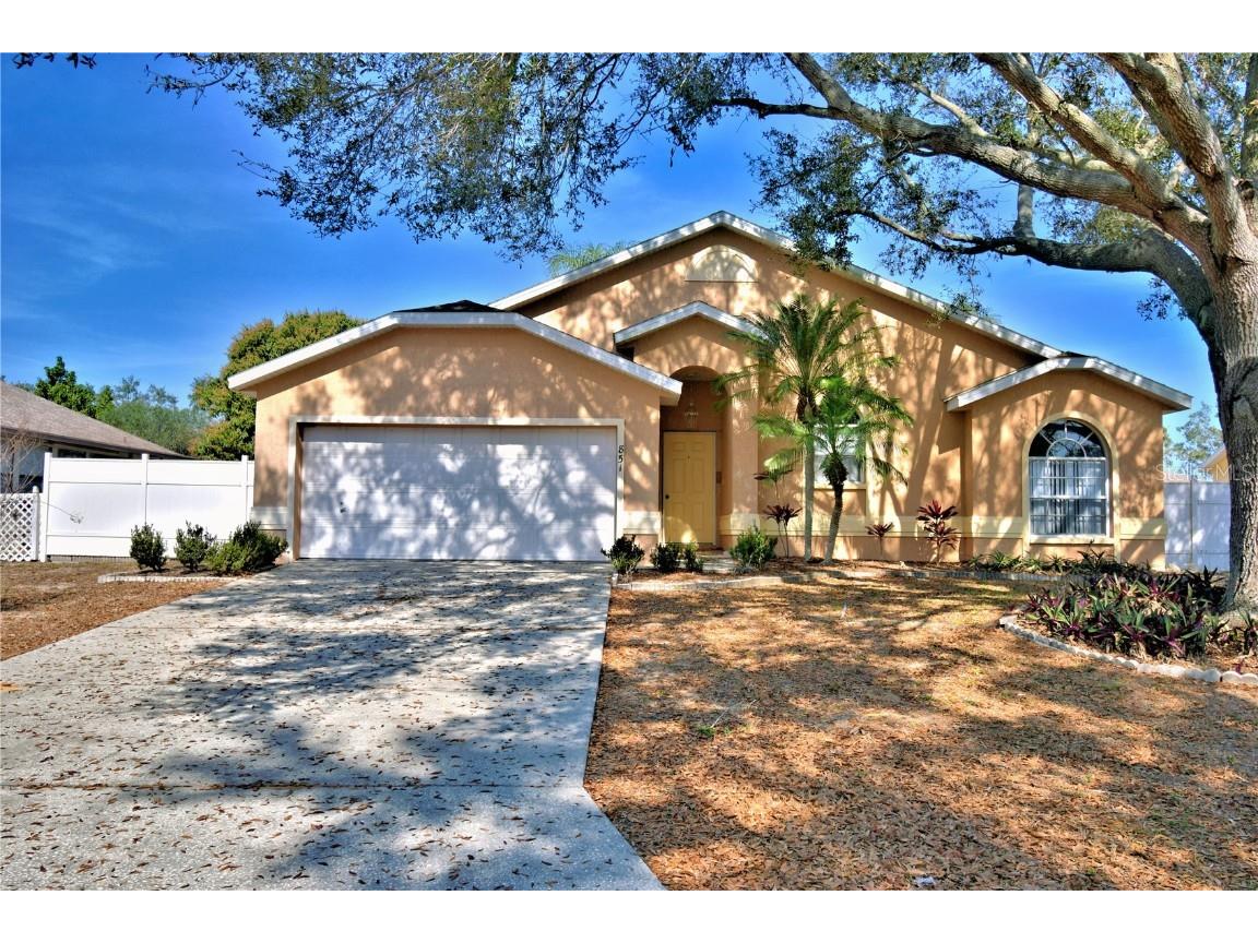 851 Hunt Circle Lake Wales FL 33853 P4933651 image1