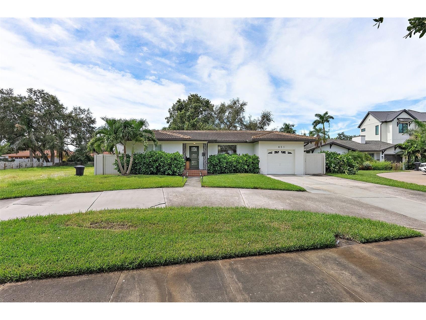 851 Snell Isle Boulevard NE Saint Petersburg FL 33704 TB8437766 image1