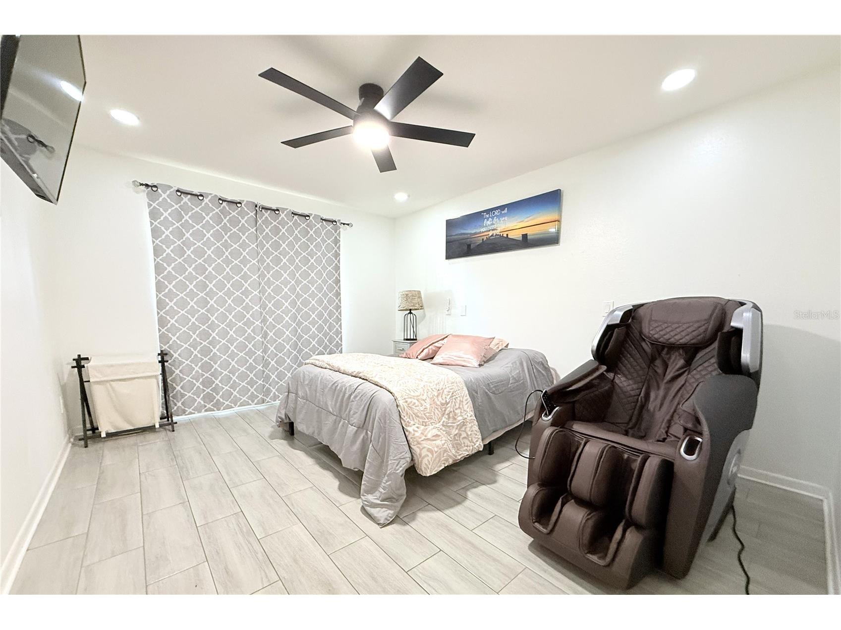 851 Sunridge Point Drive Seffner FL 33584 TB8508039 image19