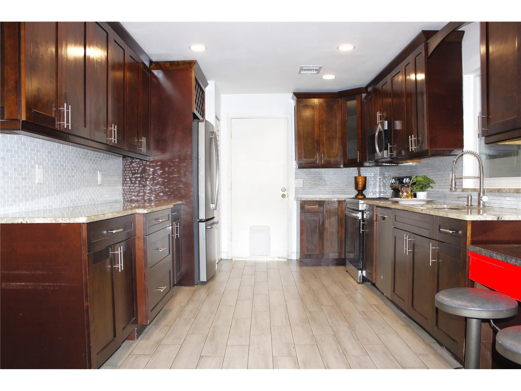 851 Sunridge Point Drive Seffner FL 33584 TB8508039 image25