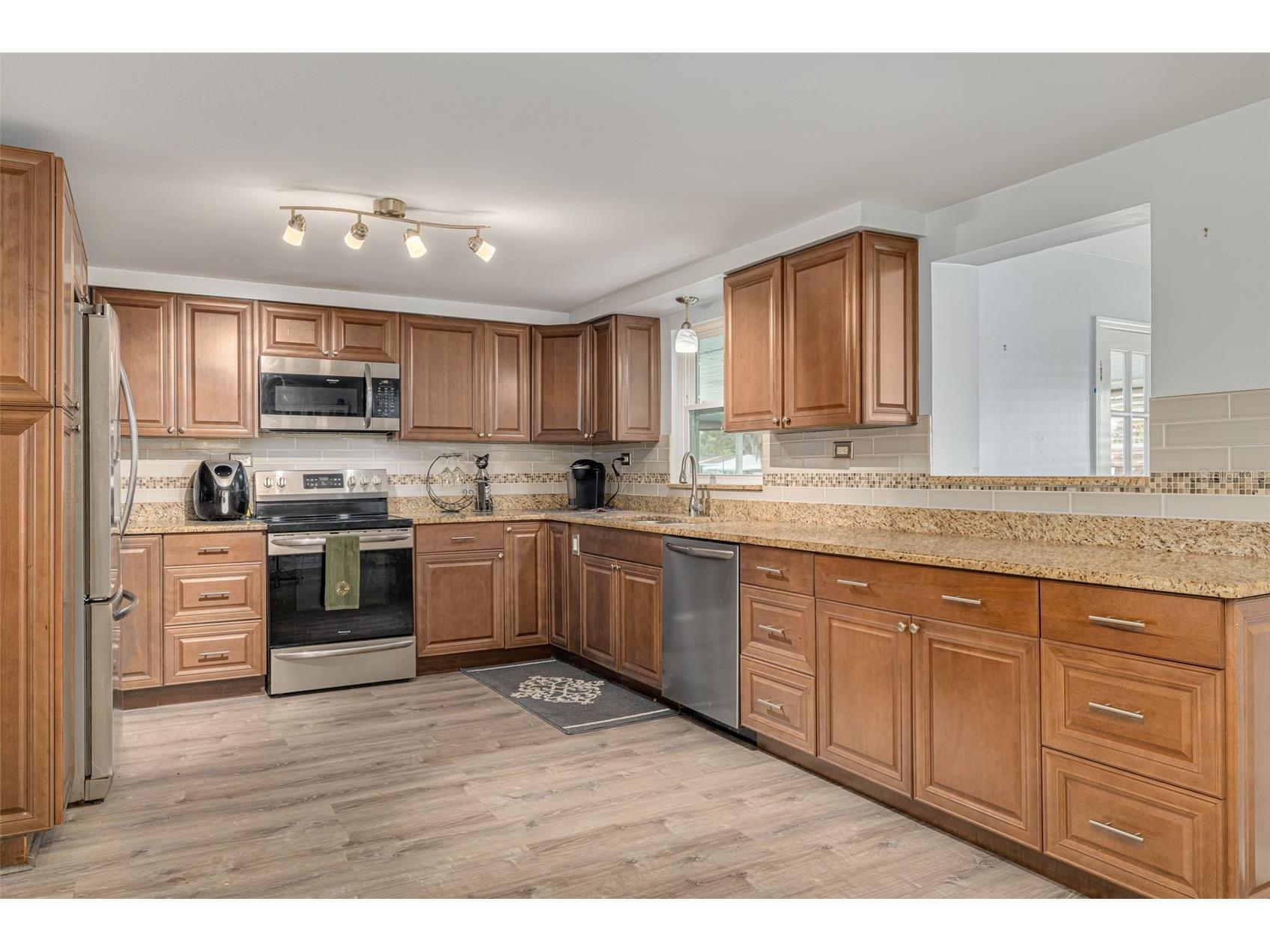 8510 Green Street Port Richey FL 34668 W7885409 image12