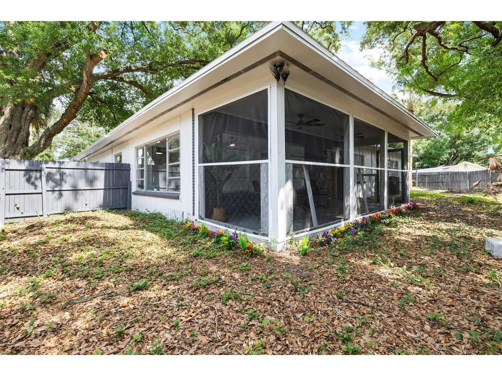 8510 N Seminole Avenue Tampa FL 33604 TB8501273 image35