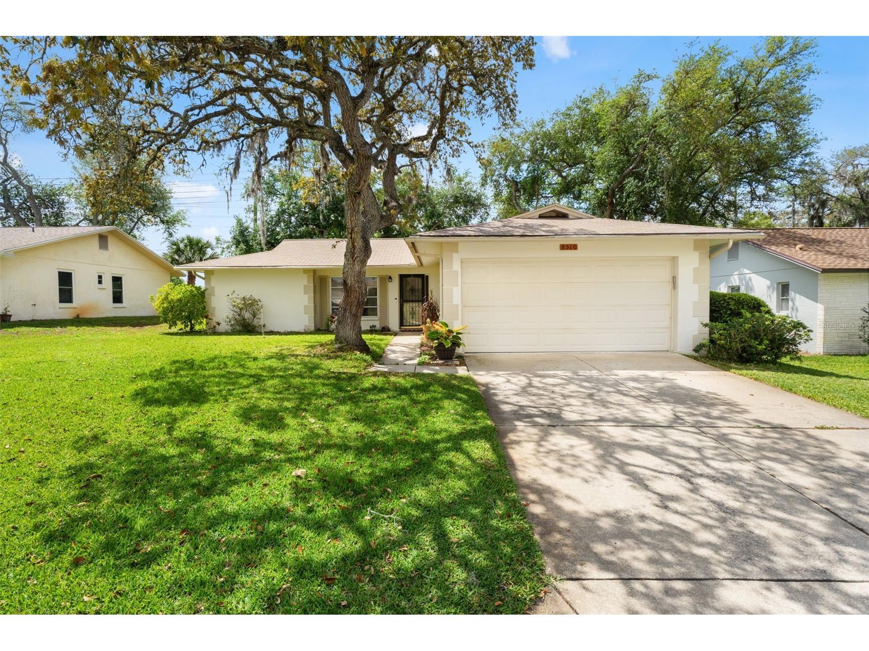 8510 Winding Wood Drive Port Richey FL 34668 W7884759 image1