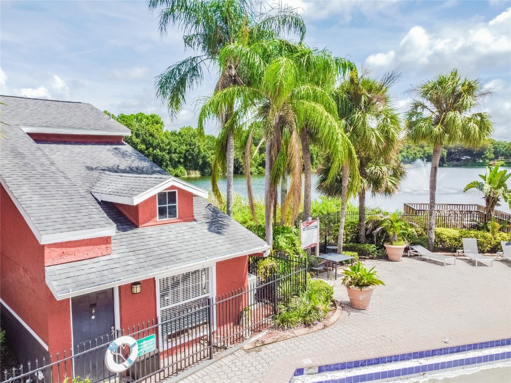 8511 Lincoln Cove Drive #101A Tampa FL 33614 W7837583 image1