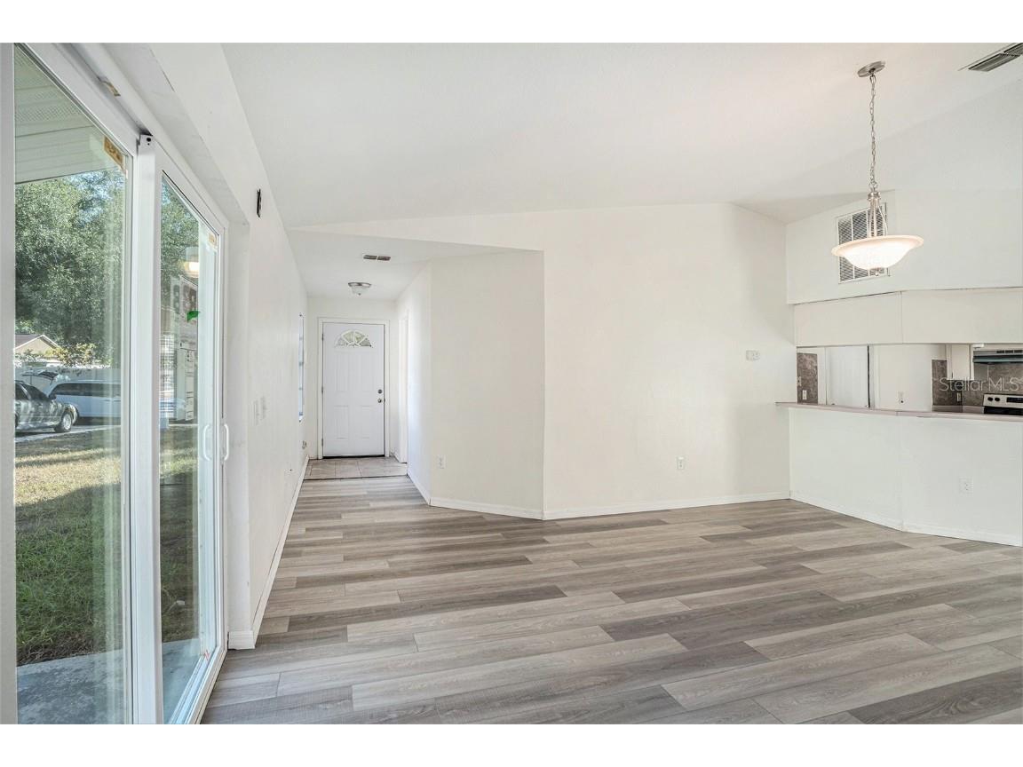 8512 Lazy River Drive Tampa FL 33617 TB8450978 image8