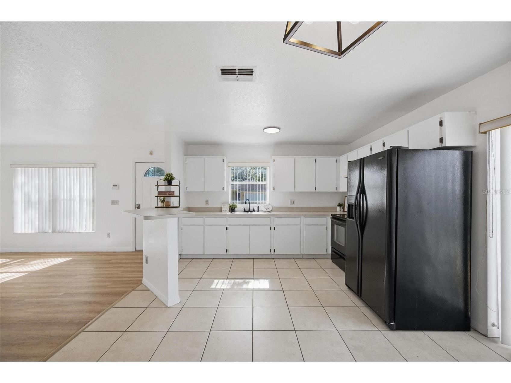 8512 N Dixon Avenue Tampa FL 33604 TB8505739 image10