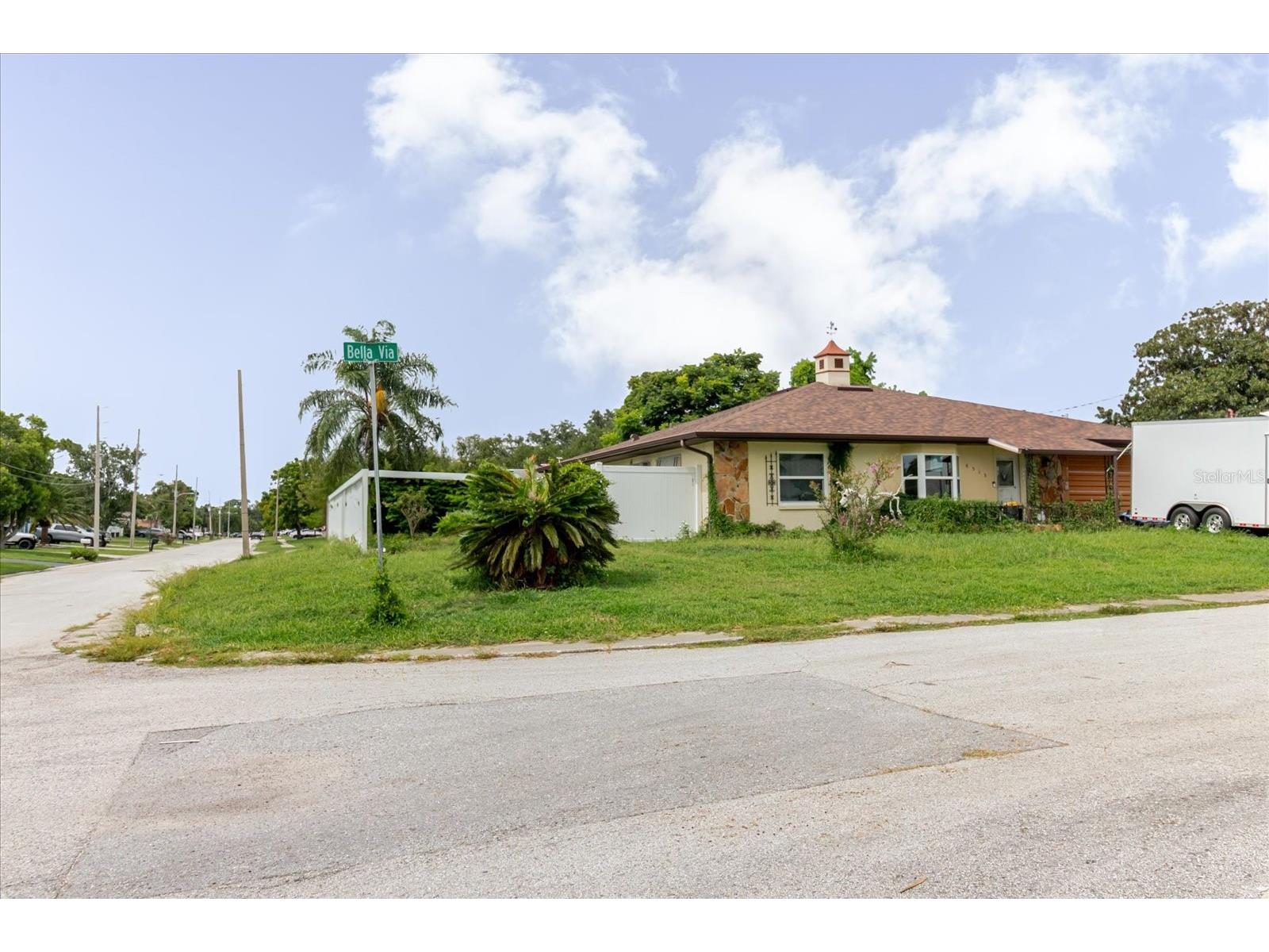 8513 Bella Via Hudson FL 34667 TB8464081 image5