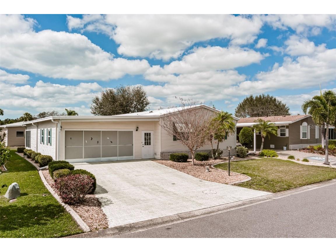 8513 Countess Avenue Circle Palmetto FL 34221 A4561073 image1