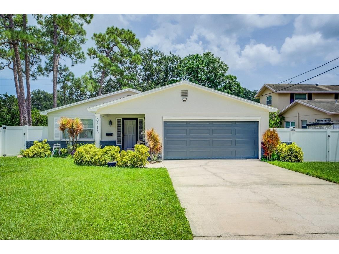 8513 Orient Way NE Saint Petersburg FL 33702 U8208376 image1