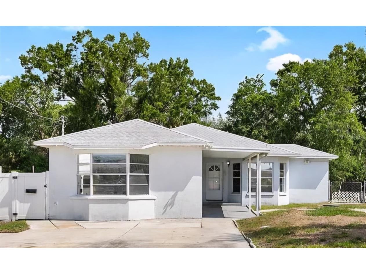 8513 Sunbeam Lane Tampa FL 33615 TB8377399 image1