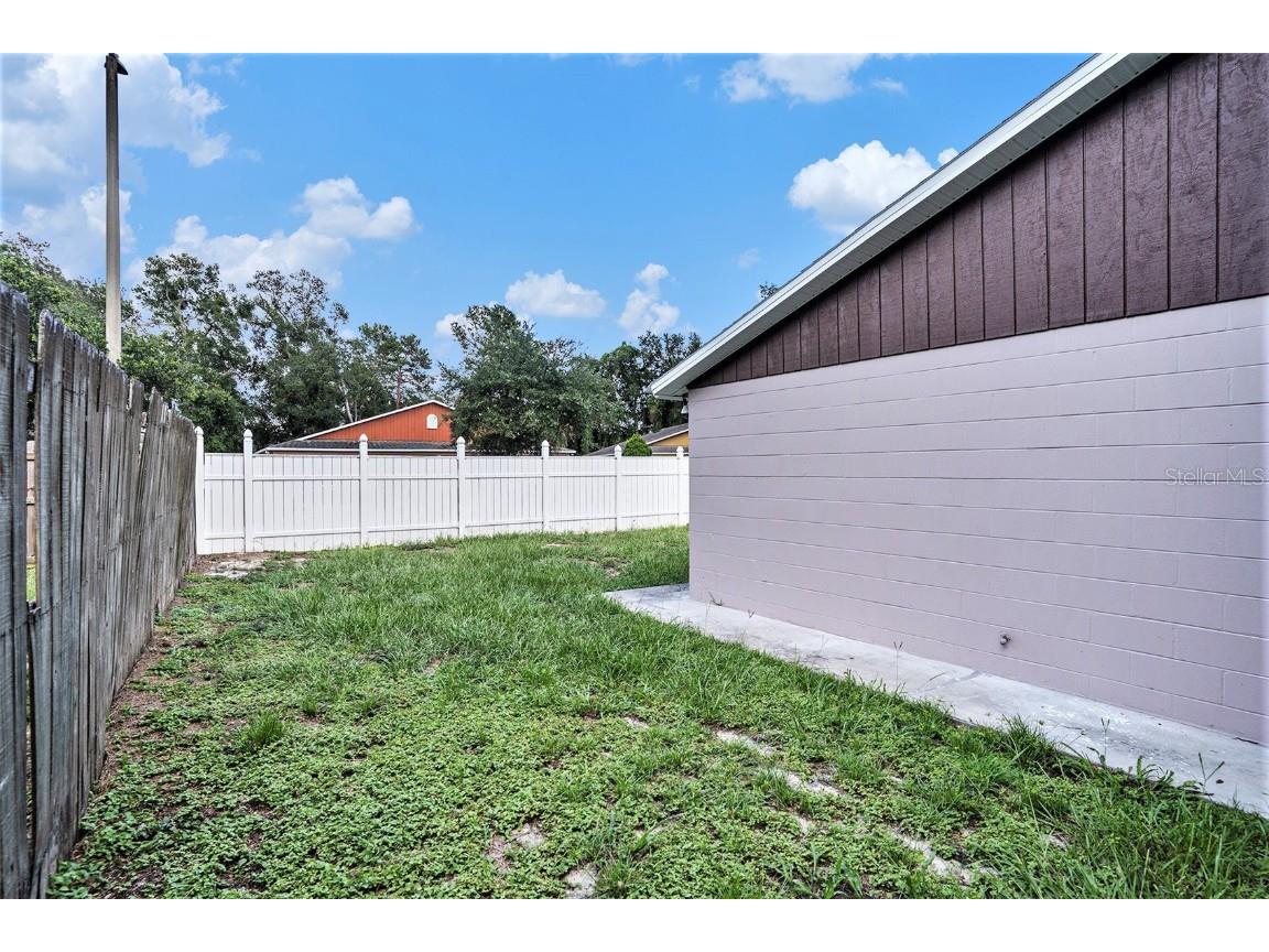 8514 N Hyaleah Road Tampa FL 33617 TB8411305 image21