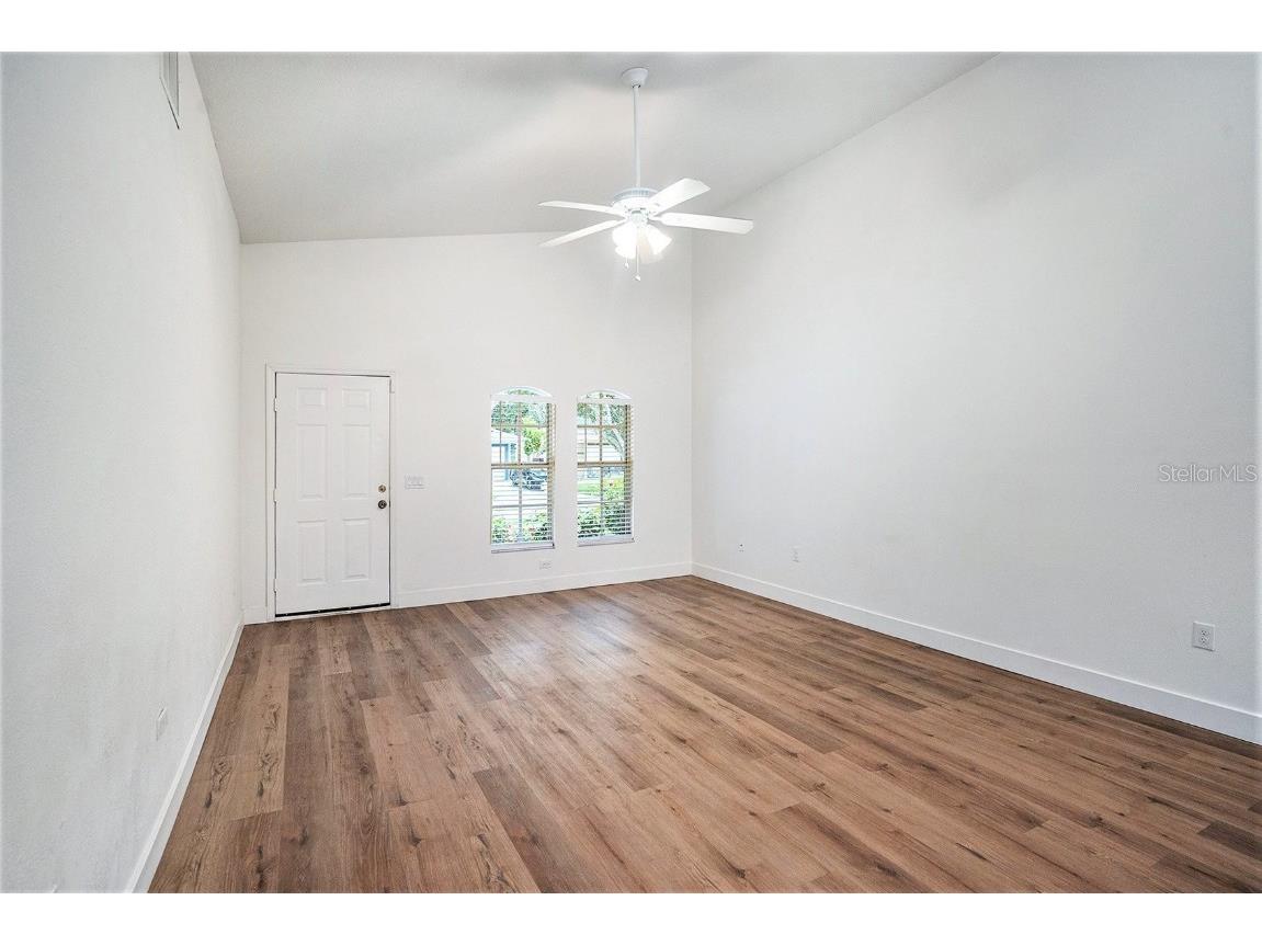 8514 N Hyaleah Road Tampa FL 33617 TB8411305 image5