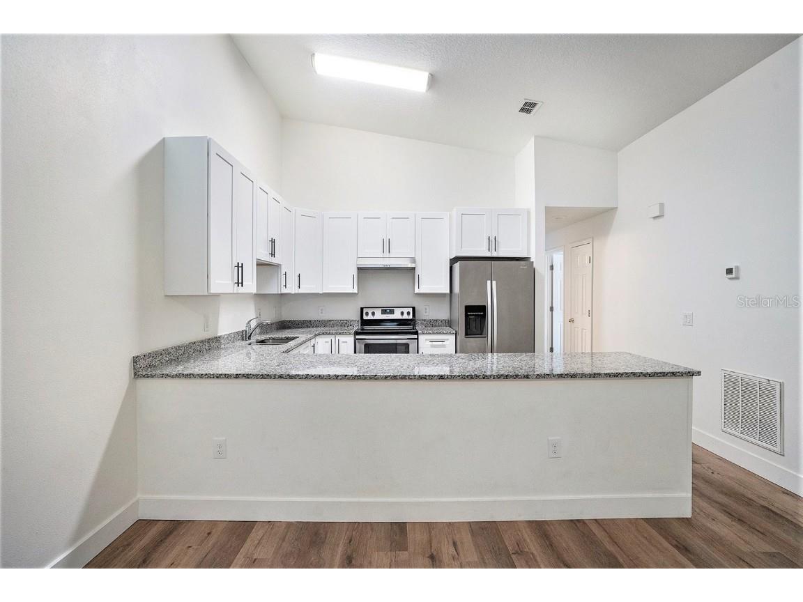 8514 N Hyaleah Road Tampa FL 33617 TB8411305 image7