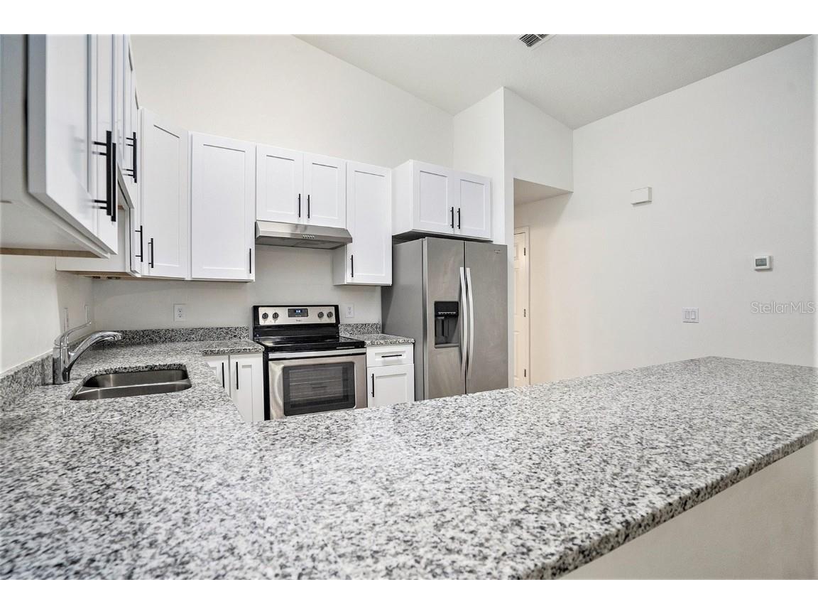 8514 N Hyaleah Road Tampa FL 33617 TB8411305 image8