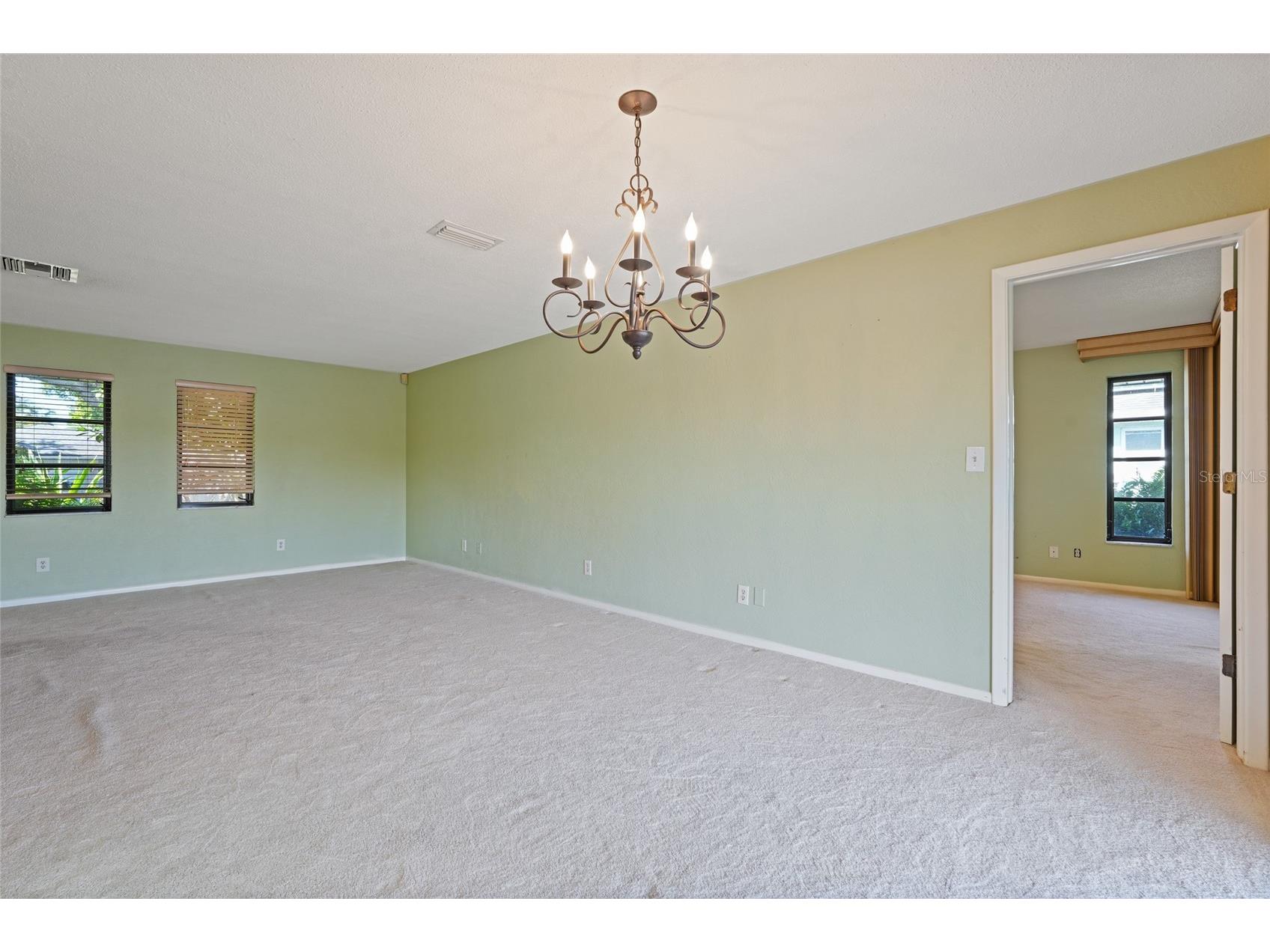 8515 Macoma Drive NE Saint Petersburg FL 33702 TB8396428 image14