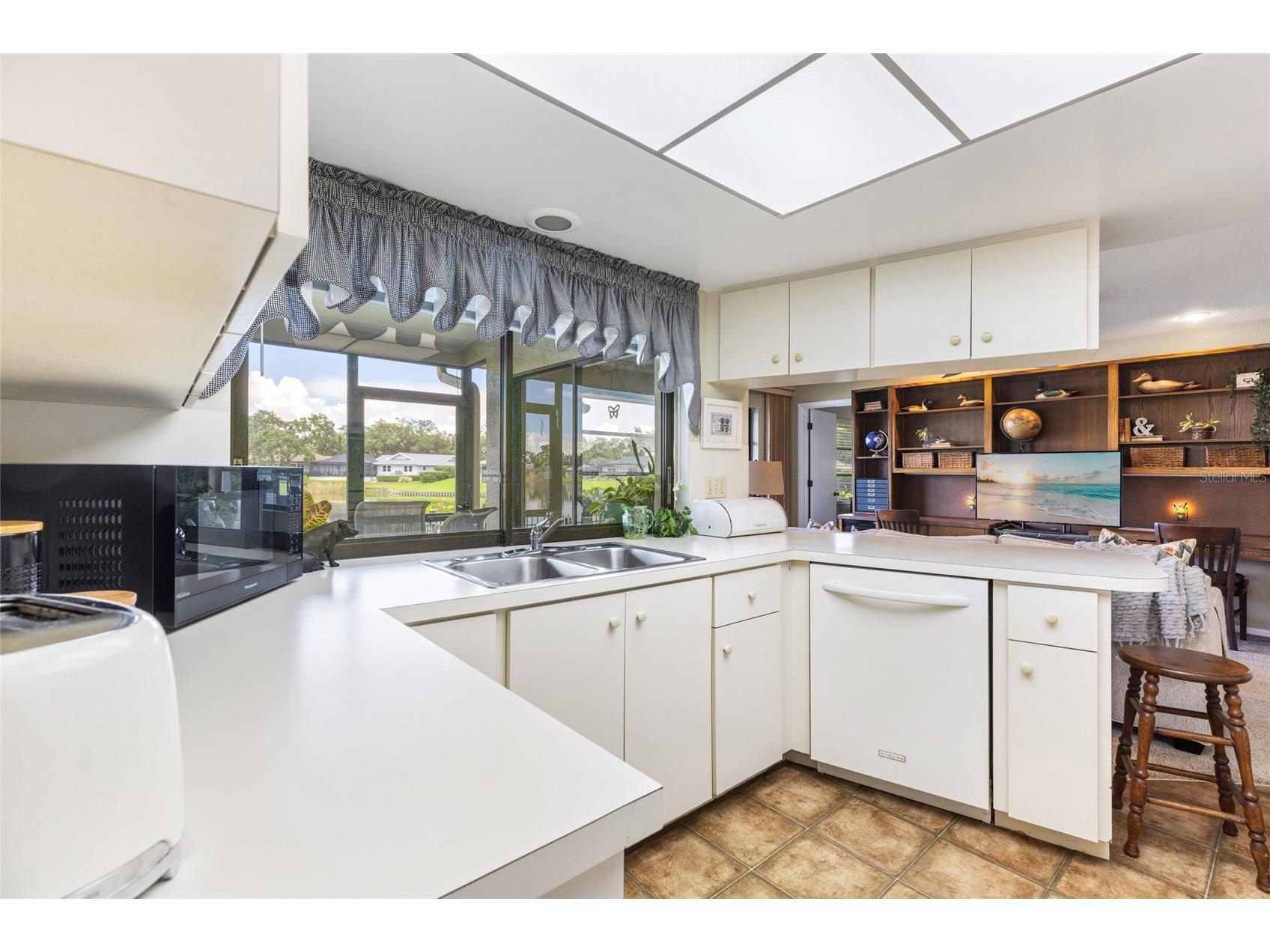 8515 Macoma Drive NE Saint Petersburg FL 33702 TB8396428 image18