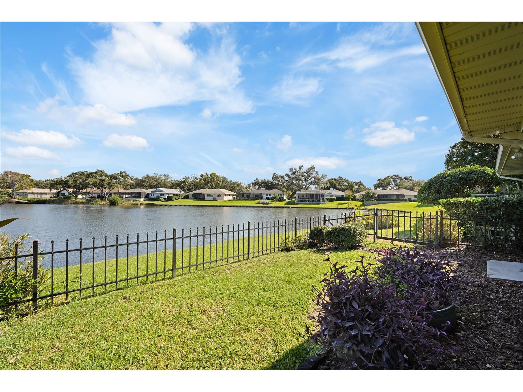 8515 Macoma Drive NE Saint Petersburg FL 33702 TB8396428 image2