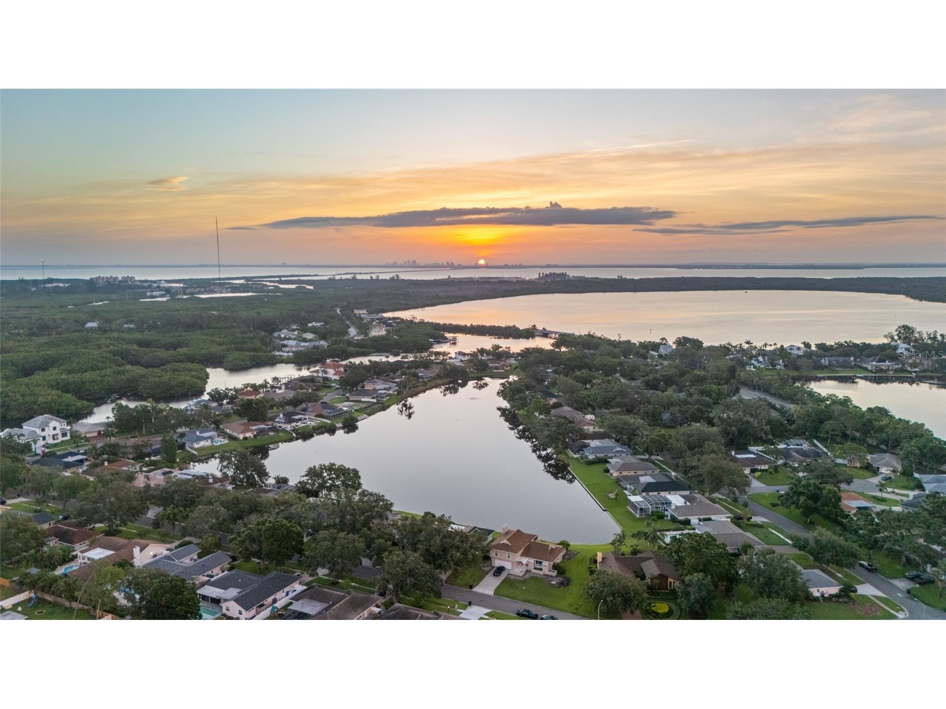 8515 Macoma Drive NE Saint Petersburg FL 33702 TB8396428 image40