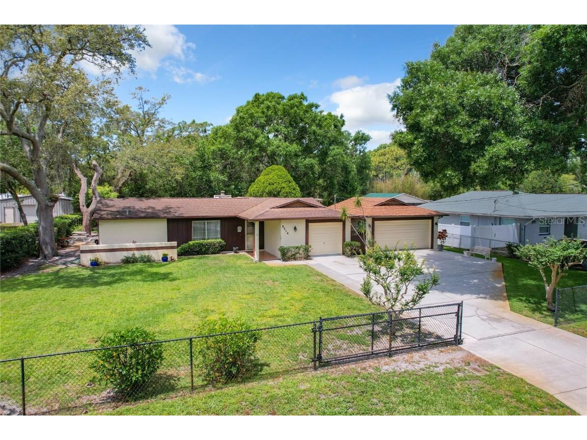 8516 Claonia Street Tampa FL 33614 T3454480 image1