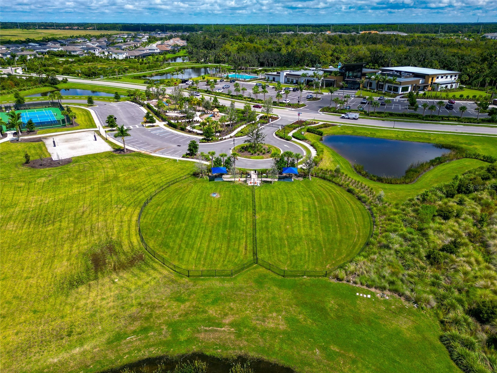 8516 Golden Dawn Court Sarasota FL 34241 A4681838 image89