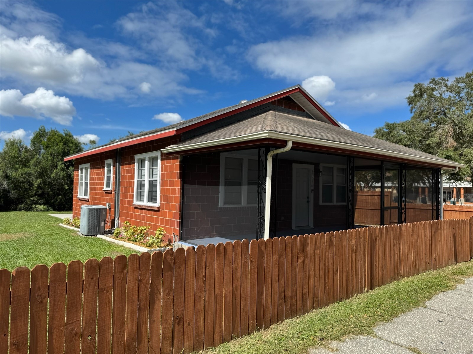 8516 N 12th Street Tampa FL 33604 TB8476091 image1