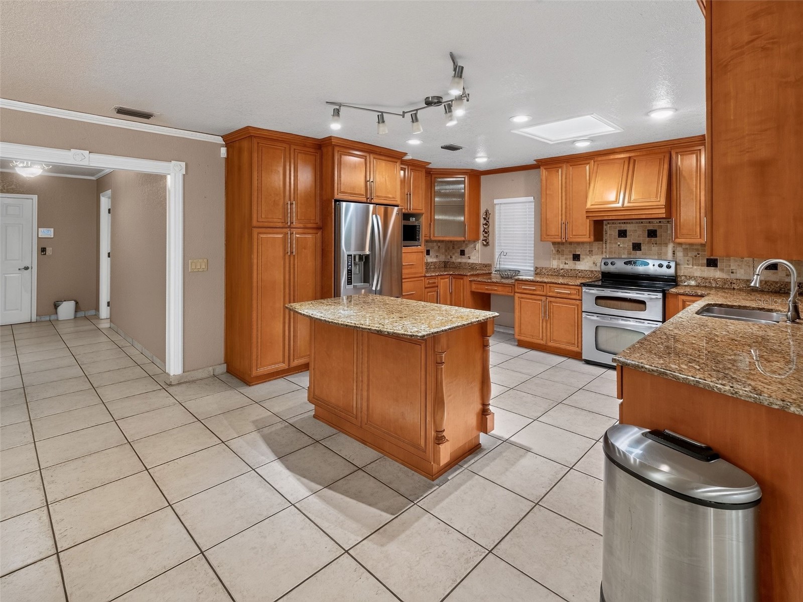 8516 Twin Lake Blvd Tampa FL 33614 TB8525828 image10