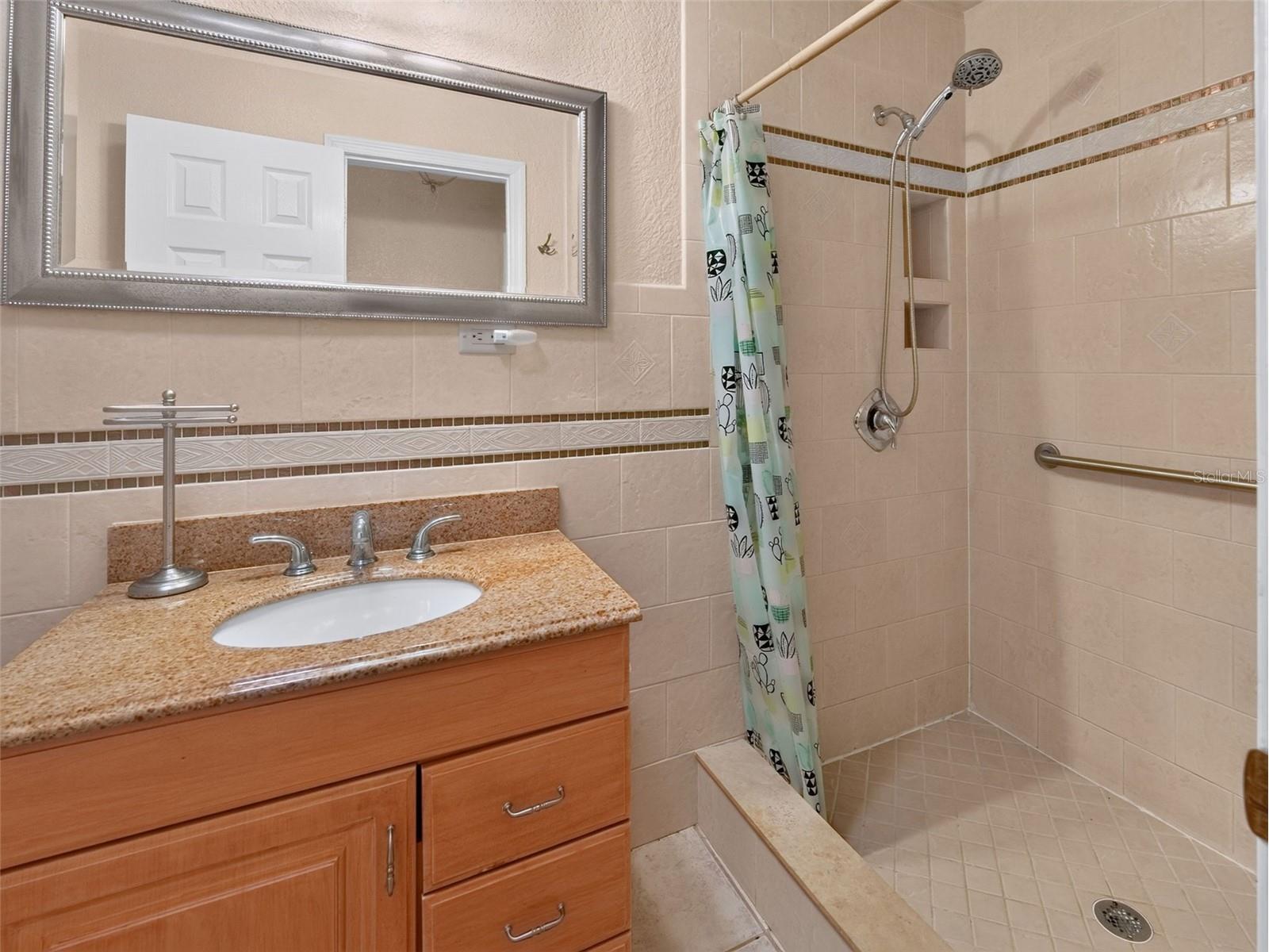 8516 Twin Lake Blvd Tampa FL 33614 TB8525828 image16