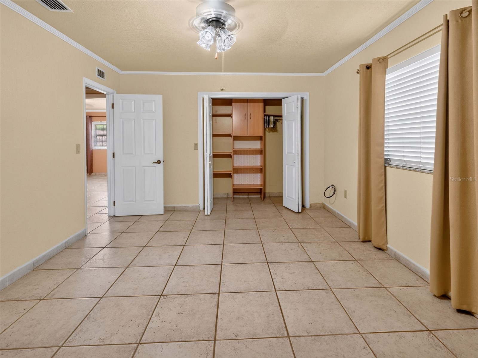 8516 Twin Lake Blvd Tampa FL 33614 TB8525828 image20
