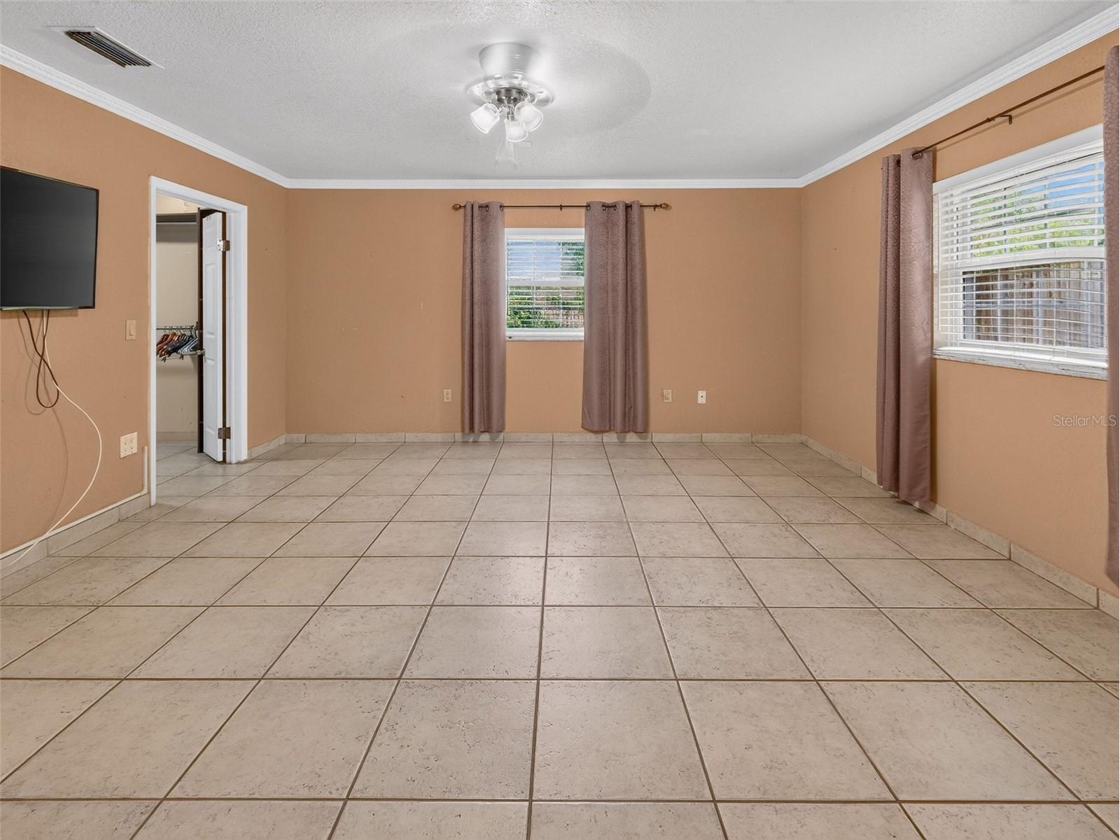 8516 Twin Lake Blvd Tampa FL 33614 TB8525828 image22