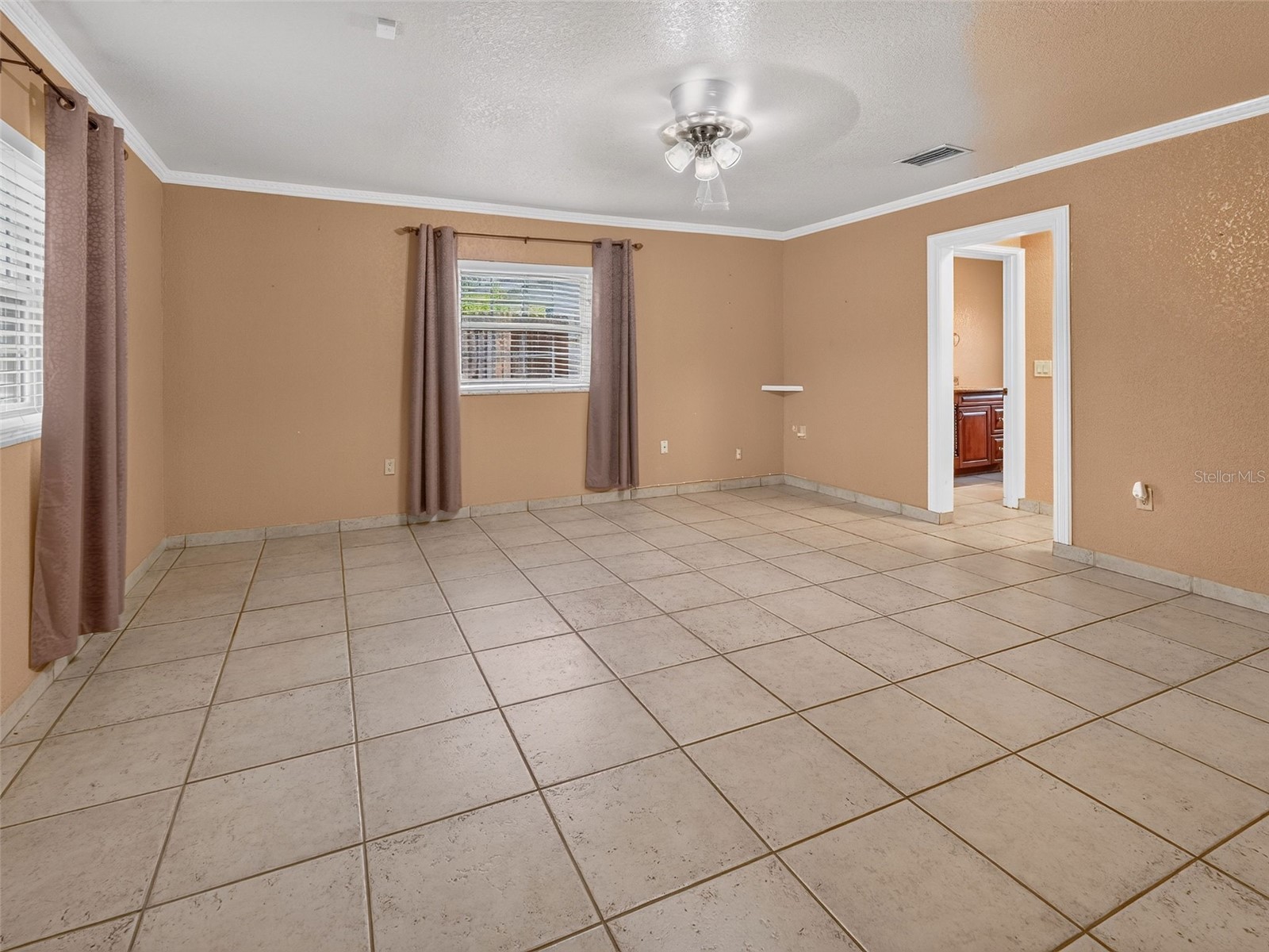 8516 Twin Lake Blvd Tampa FL 33614 TB8525828 image24