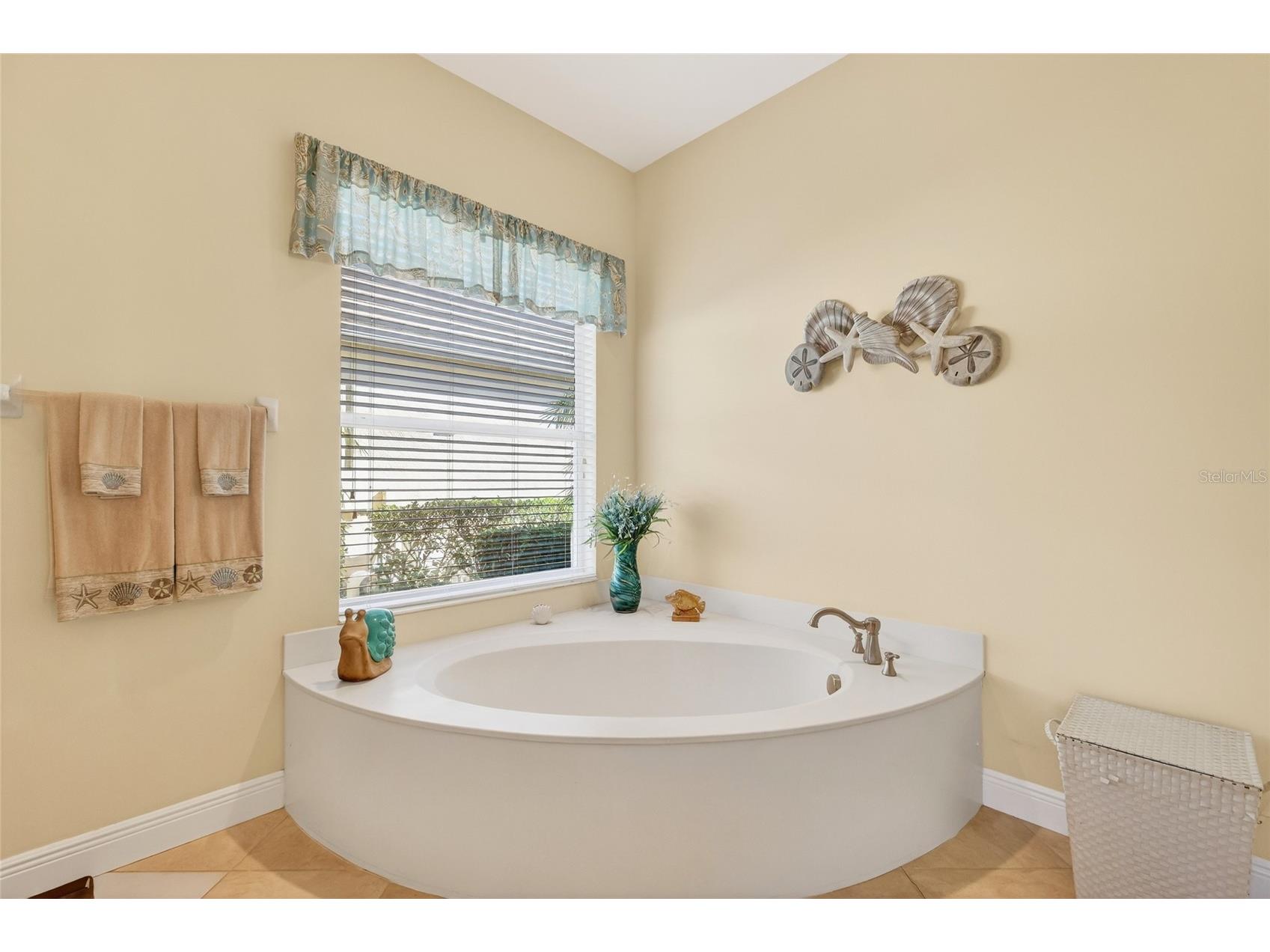 8517 17th Drive NW Bradenton FL 34209 A4677145 image21
