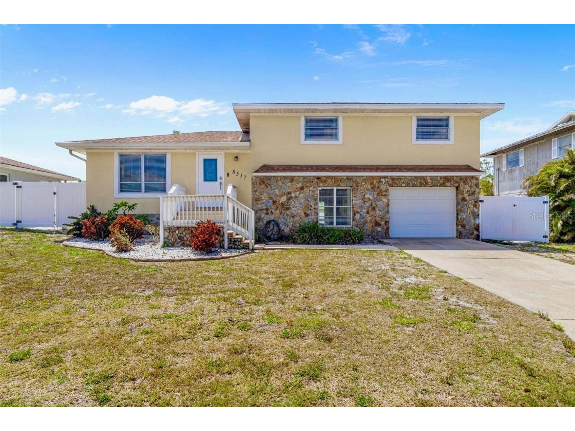 8517 43rd Avenue W Bradenton FL 34209 TB8354409 image1