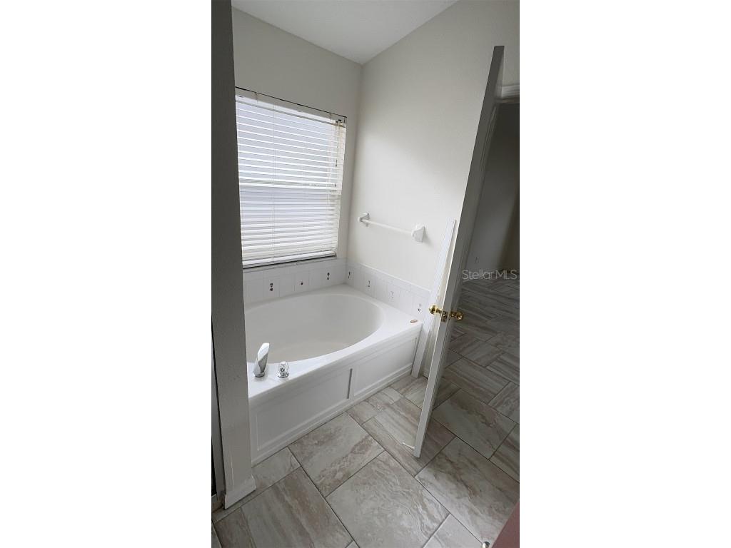 8517 Fawn Creek Drive Tampa FL 33626 TB8457707 image17