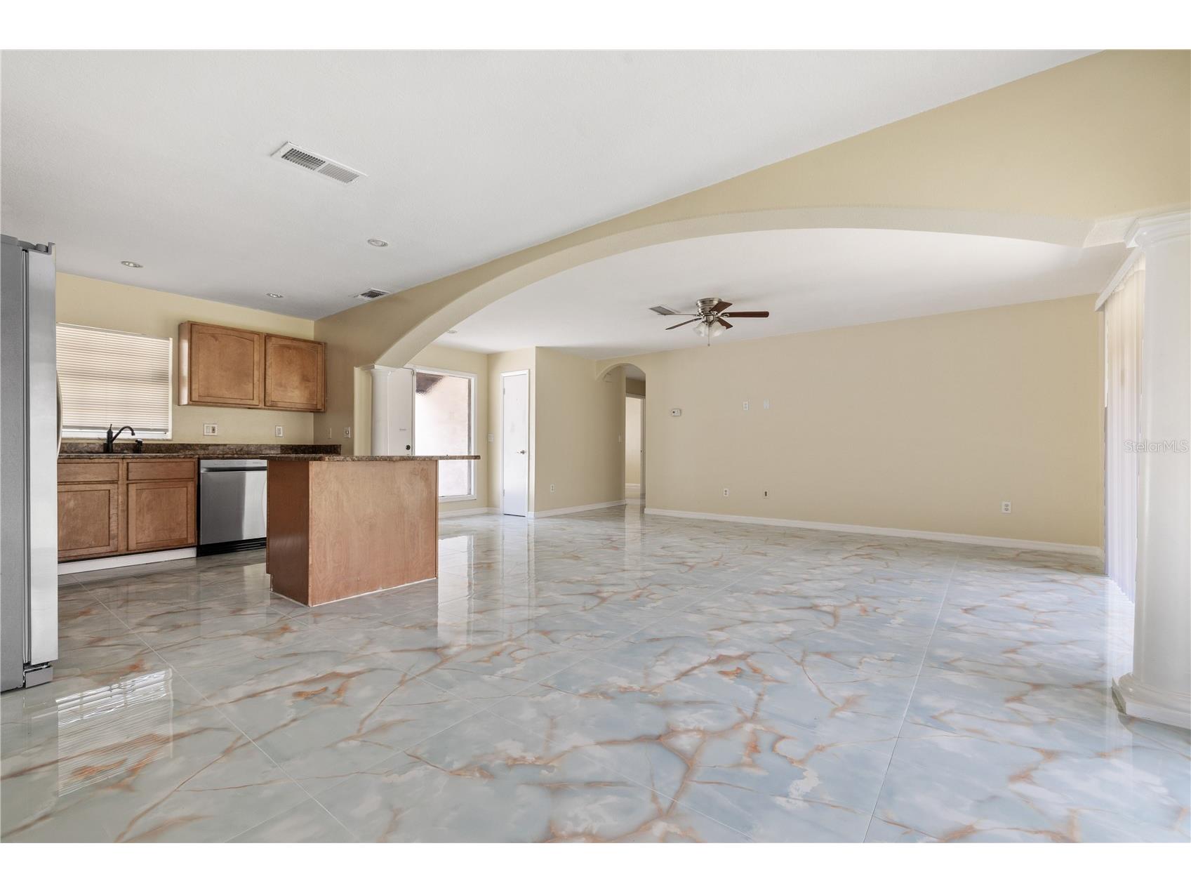 8517 Renald Boulevard Tampa FL 33637 TB8512913 image4