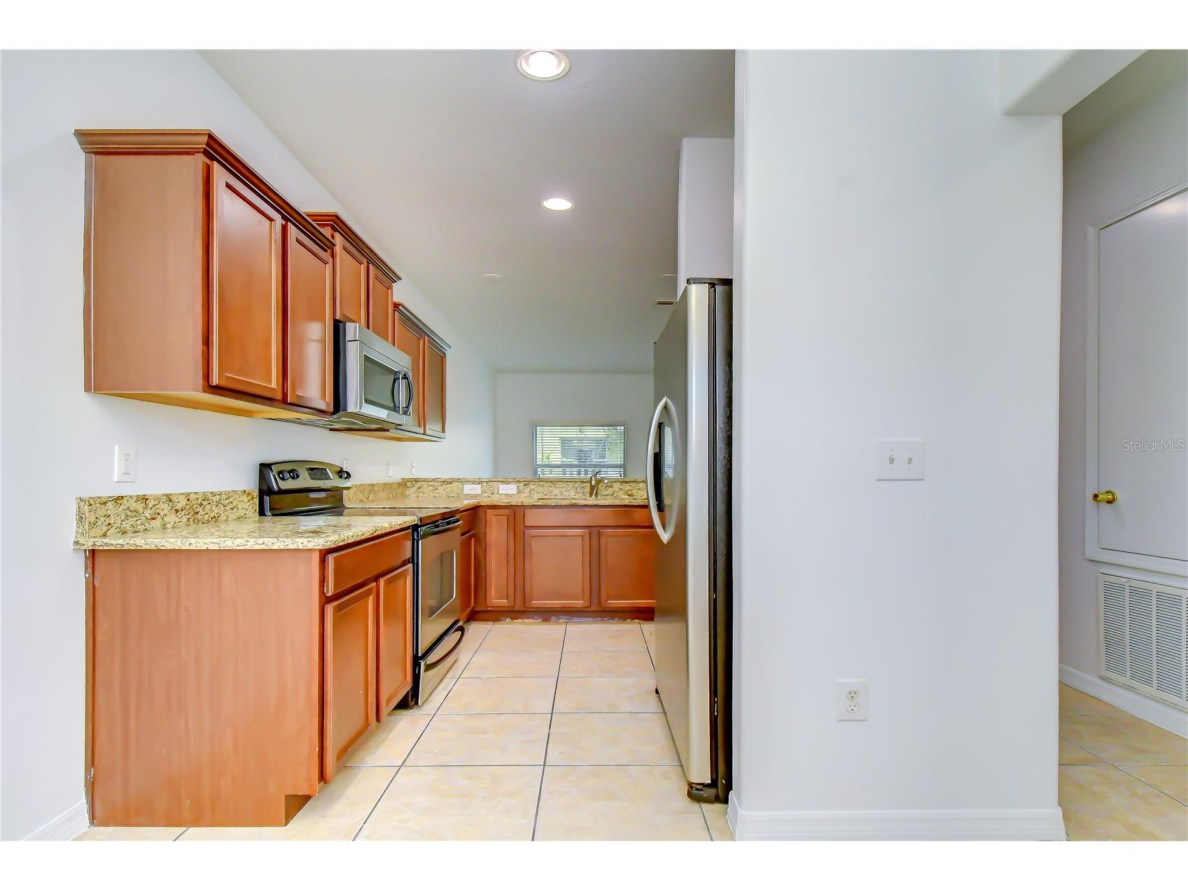 8518 Gablebend Way Tampa FL 33647 TB8521403 image20