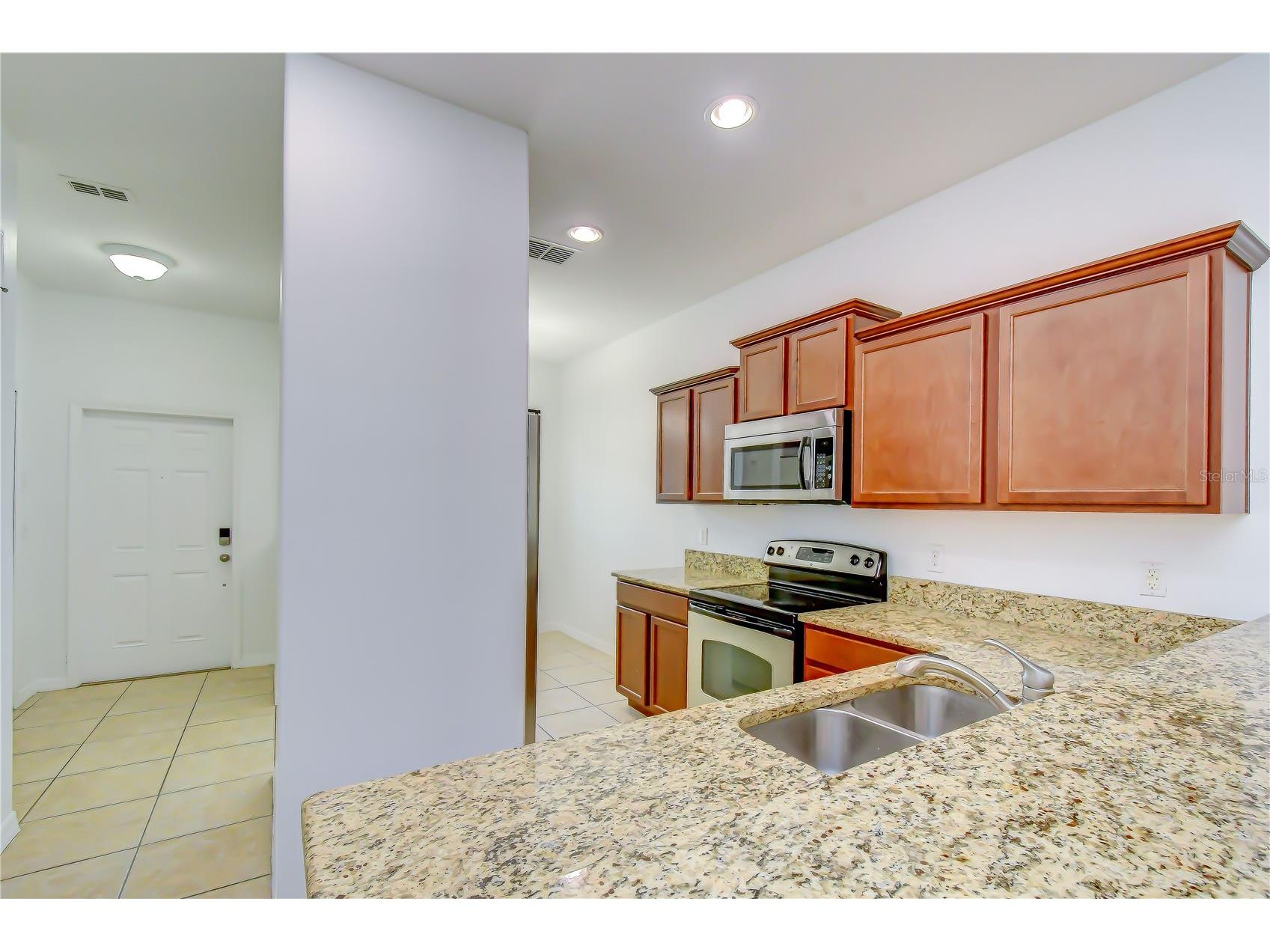 8518 Gablebend Way Tampa FL 33647 TB8521403 image24