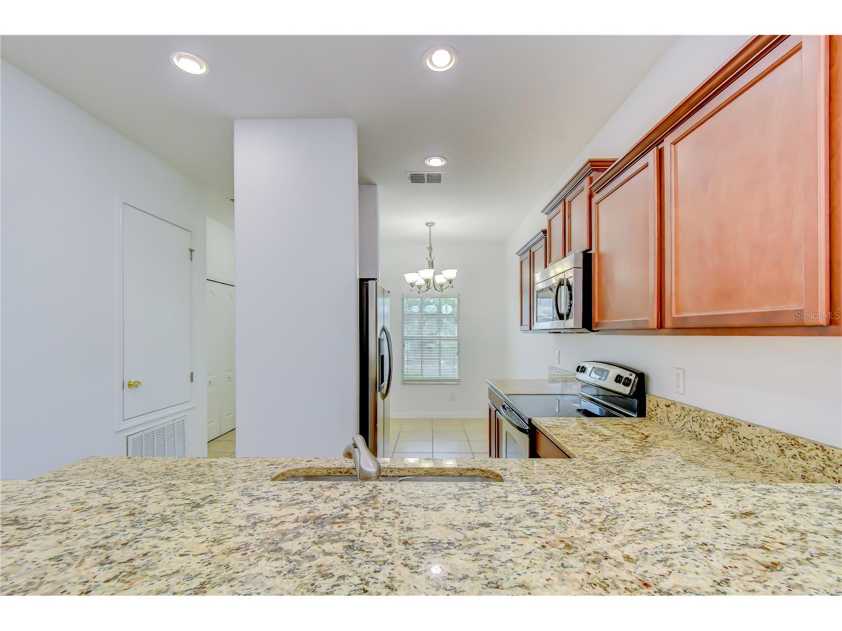 8518 Gablebend Way Tampa FL 33647 TB8521403 image25