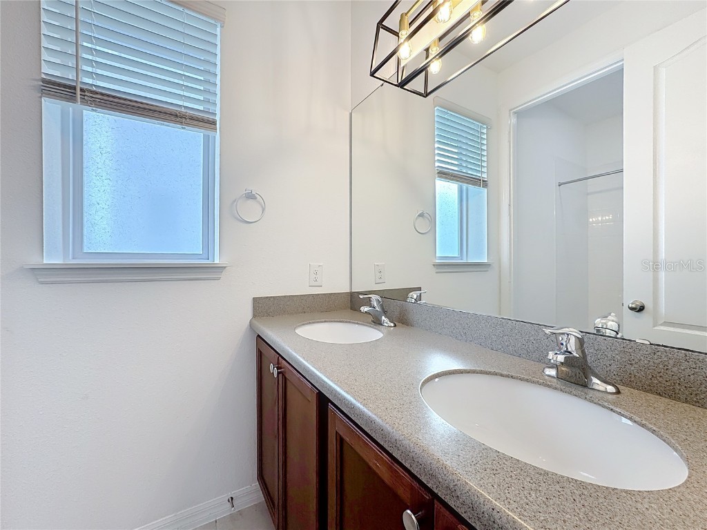 8518 Nemours Parkway Orlando FL 32827 O6365182 image40