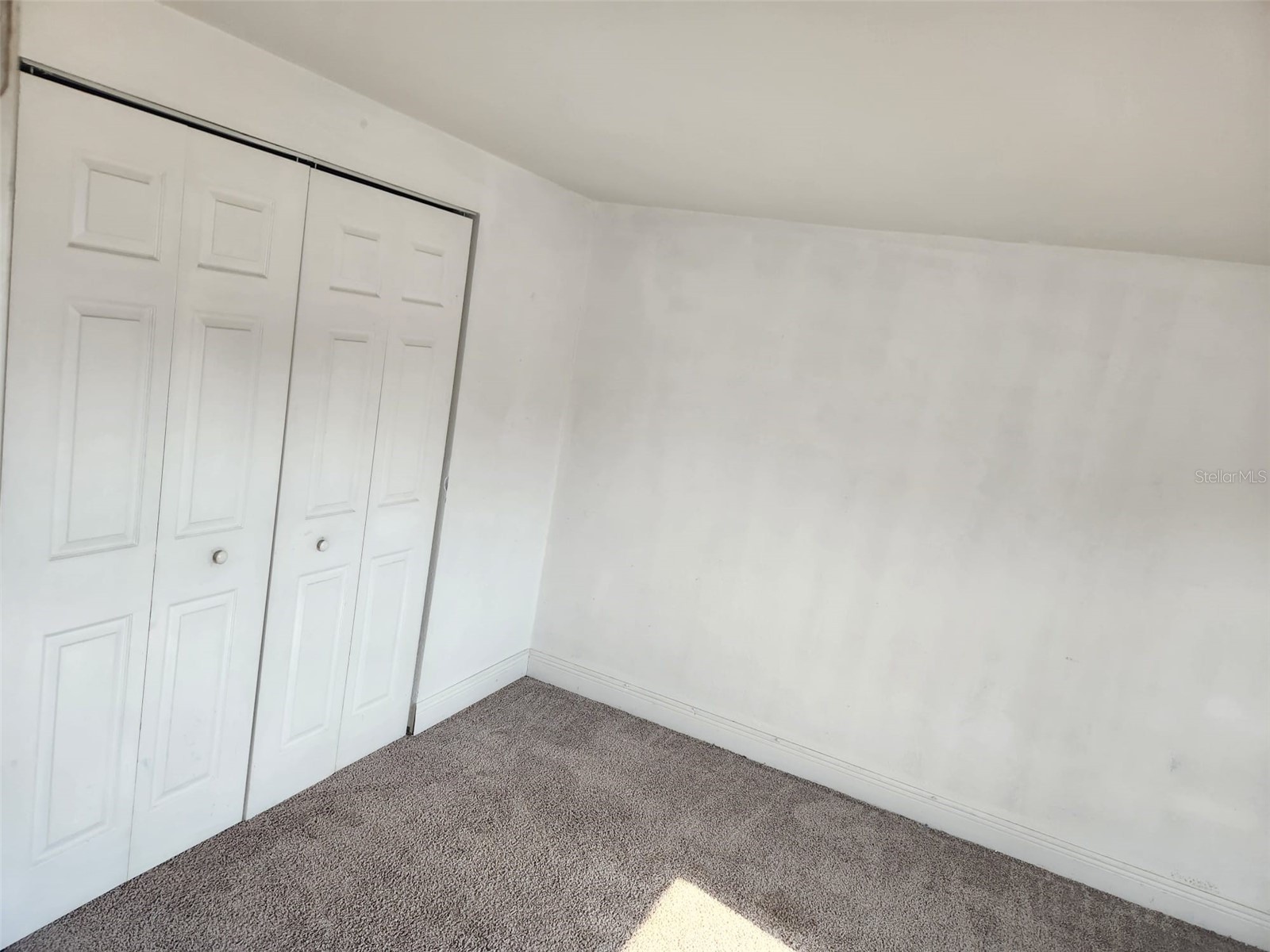 8518 Woodlake Drive Tampa FL 33615 TB8518318 image17