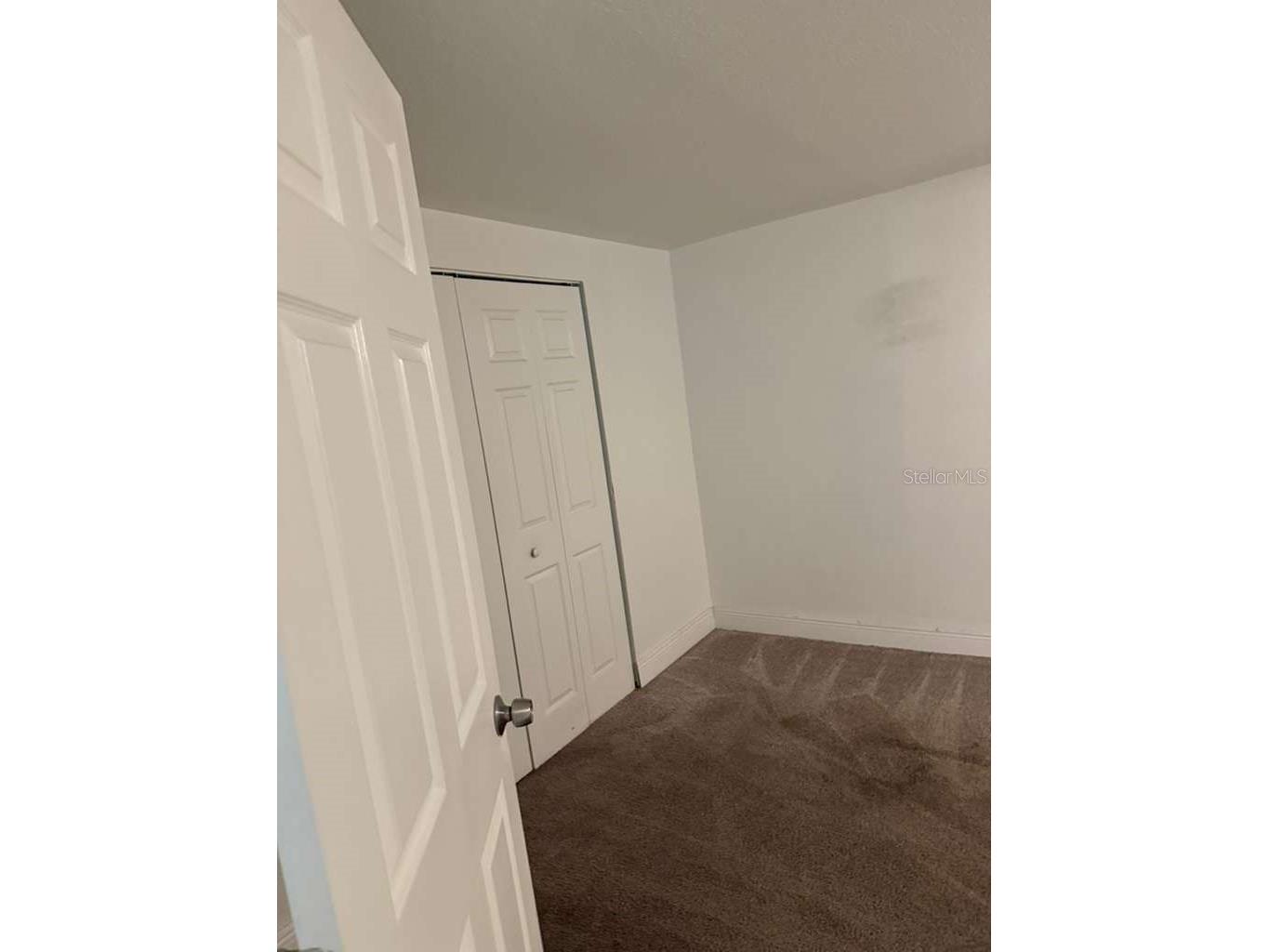8518 Woodlake Drive Tampa FL 33615 TB8518318 image18
