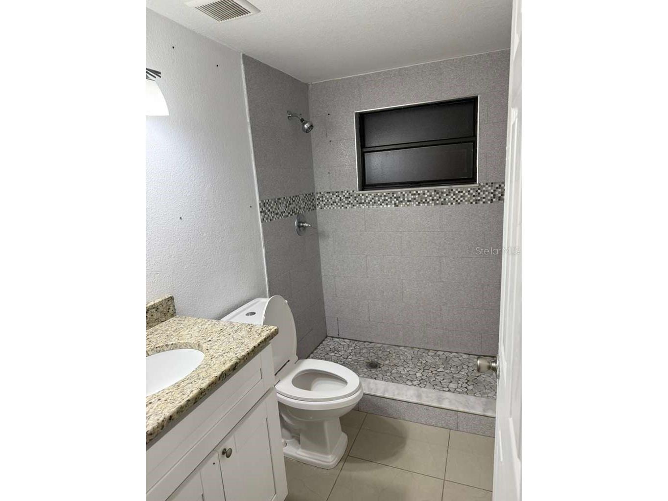 8518 Woodlake Drive Tampa FL 33615 TB8518318 image24