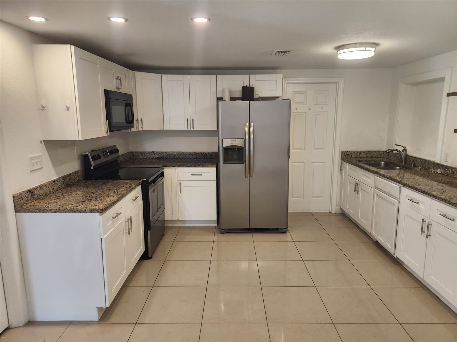 8518 Woodlake Drive Tampa FL 33615 TB8518318 image9