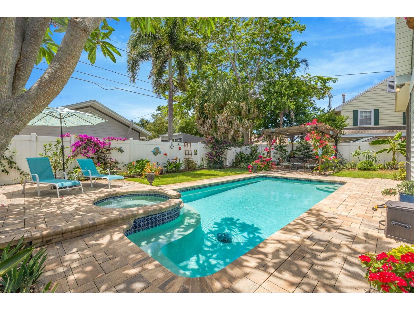 852 35th Avenue N Saint Petersburg FL 33704 TB8514162 image23