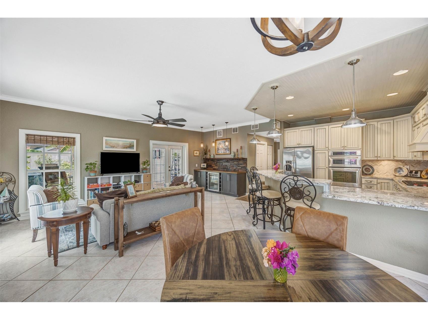 852 35th Avenue N Saint Petersburg FL 33704 TB8514162 image3