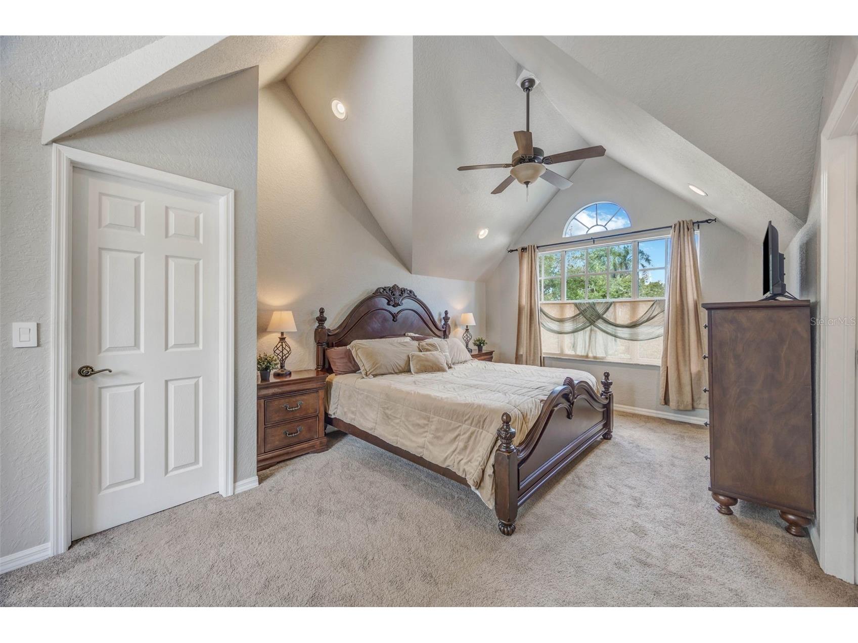852 35th Avenue N Saint Petersburg FL 33704 TB8514162 image36