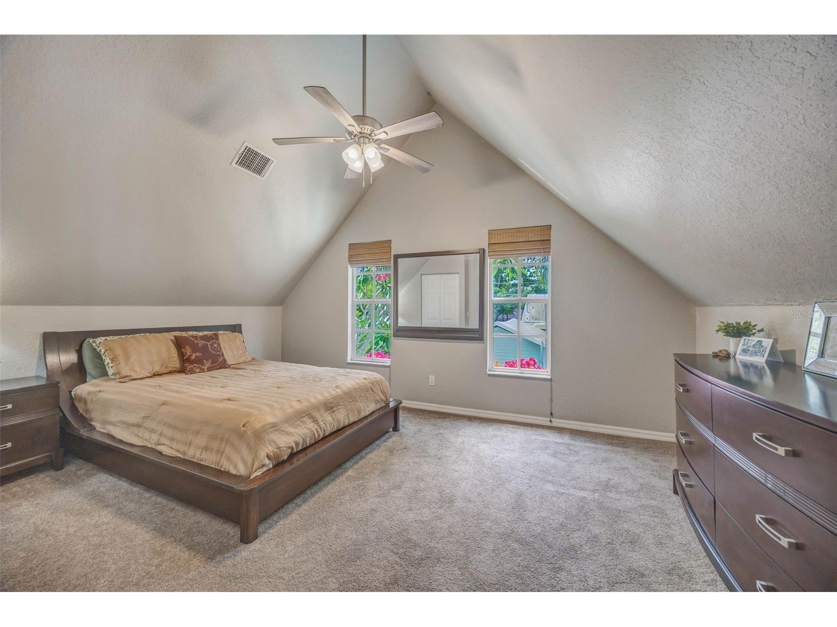 852 35th Avenue N Saint Petersburg FL 33704 TB8514162 image44